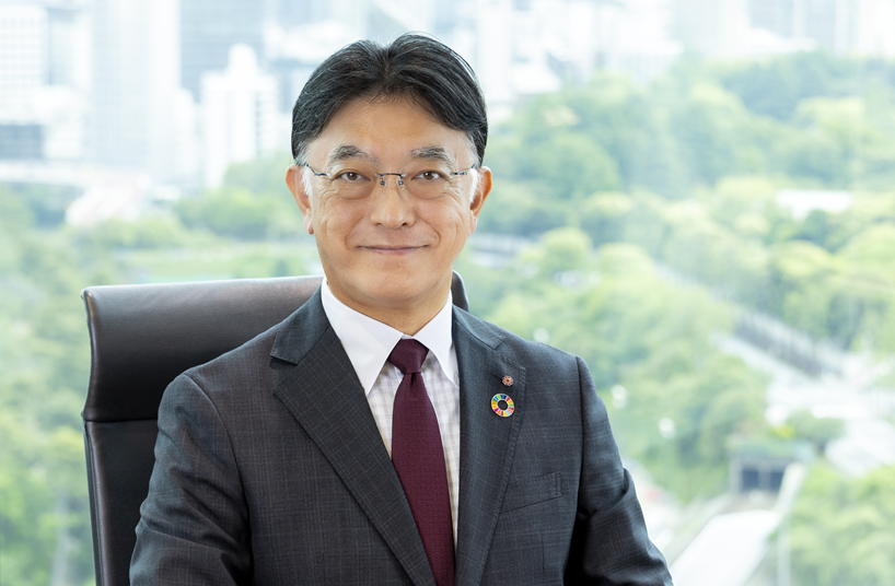 Striving for Group Growth through the Eyes of an Outsider and the Strength of an Insider