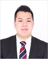 講師