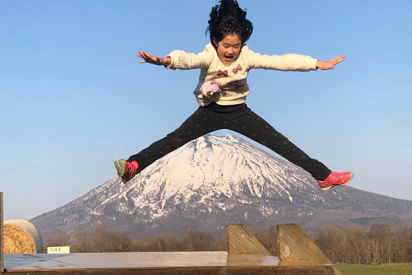 『北海道の大自然にジャンプ！！』<br />
小野　桂人 様